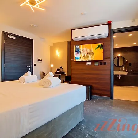 A St Julians - Adults Only מלון 3*
